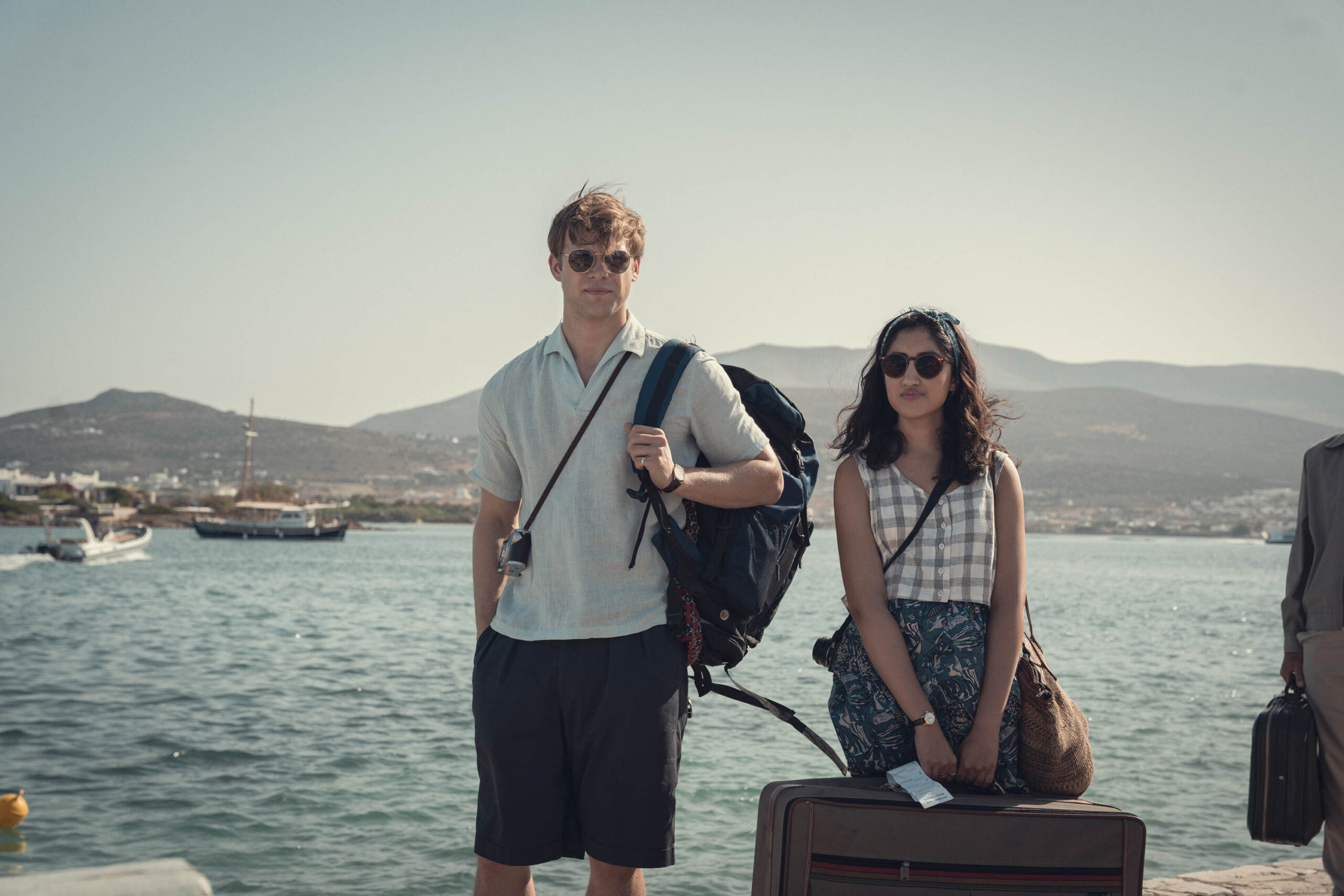 Leo Woodall come Dexter e Ambika Mod come Emma in One Day 1x04 [tag: Leo Woodall, Ambika Mod] [credit: Matthew Towers/Netflix]