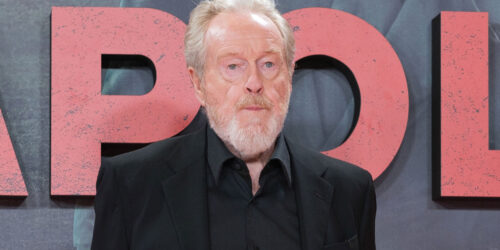 Ridley Scott partecipa al photocall della première del film Napoleon al Museo del Prado di Madrid il 20 novembre 2023, Spagna. [credit: Oscar Gonzalez Fuentes/Shutterstock.com]