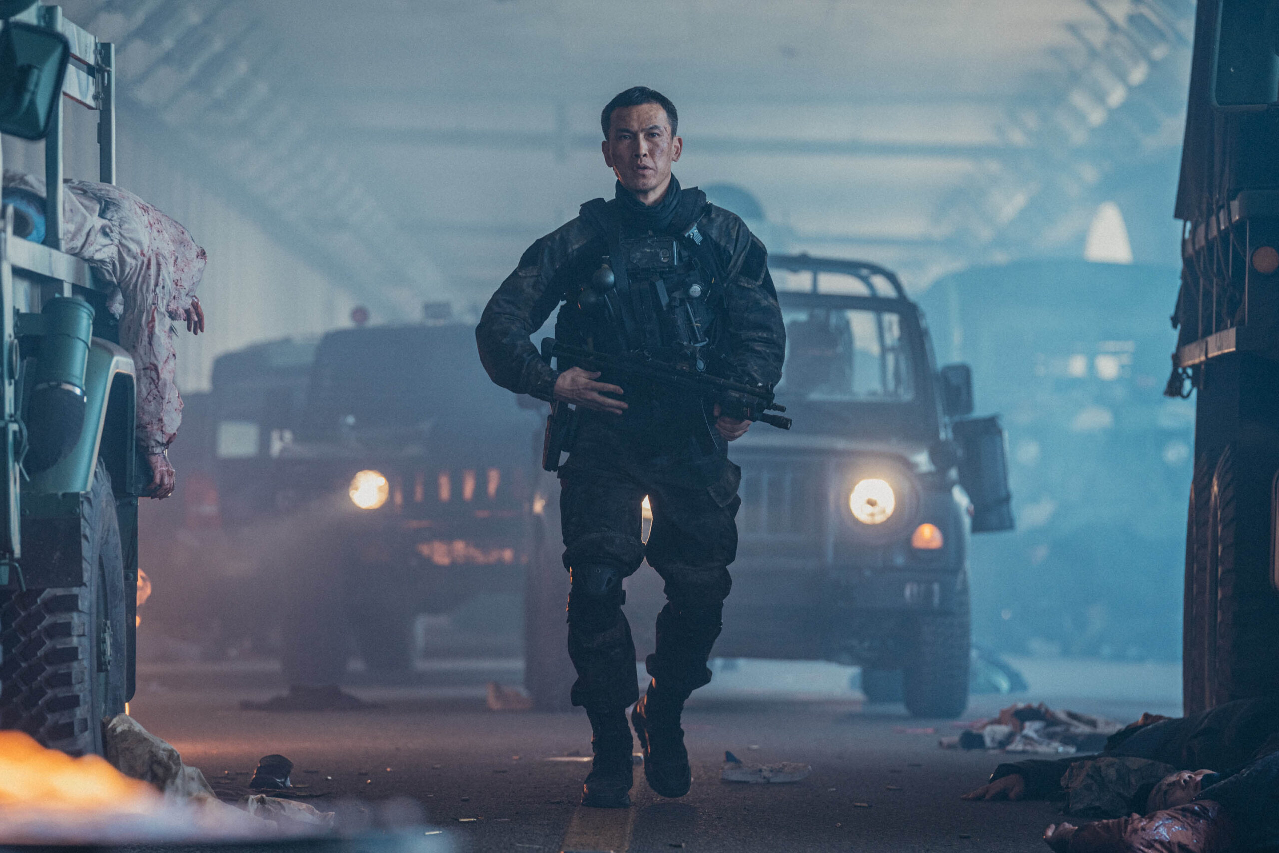 Yoo Oh-seong come Master Sergeant Tak in Sweet Home 2x01 [tag: Yoo Oh-seong] [credit: kim Jeong Won/Netflix Copyright 2023]