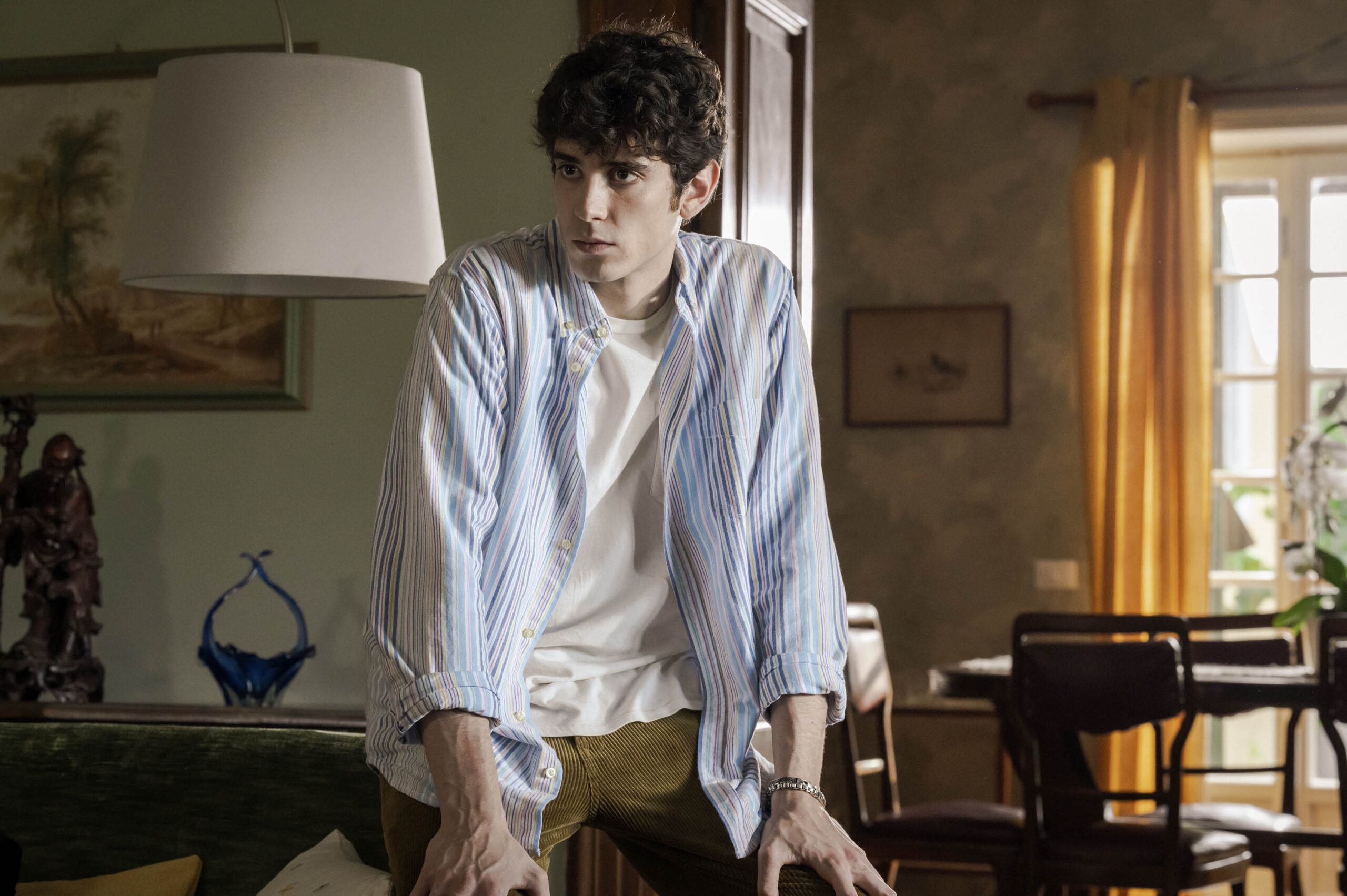 Nicolas Maupas sul set di Un Professore 2x11 [tag: Nicolas Maupas] [credit: Anna Camerlingo/Banijai Studios]