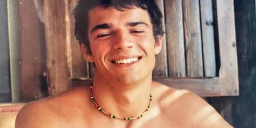 16 anni, ora è un attore famosissimo: riuscite a riconoscerlo? La FOTO