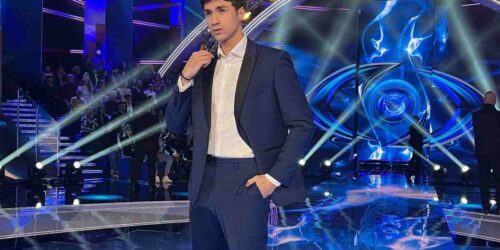 “Bacio a stampo”, scoop dal dietro le quinte del Grande Fratello: Mirko è stato beccato | Non è Perla