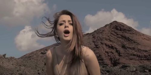 Annalisa: «Diventare mamma? Non ho più vent’anni, ma....». L'intervista confessione della popstar