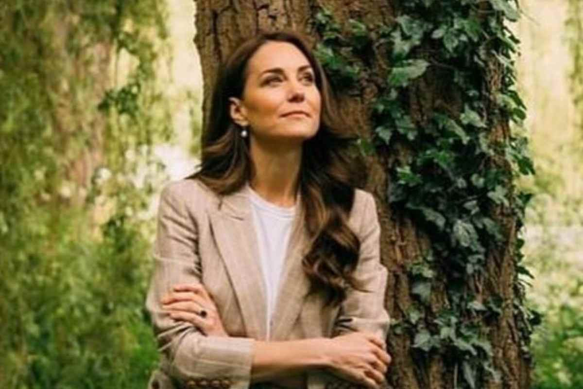 Ricovero d'urgenza in ospedale: non c'è pace per Re Carlo III